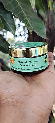 Make up remover cleansing balm